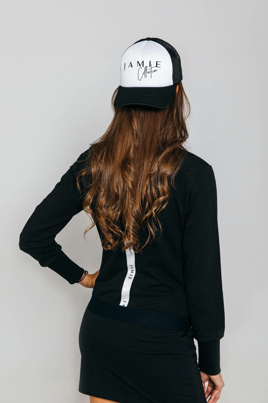 Jamie Collection mikina basic se stuhou - Image 6