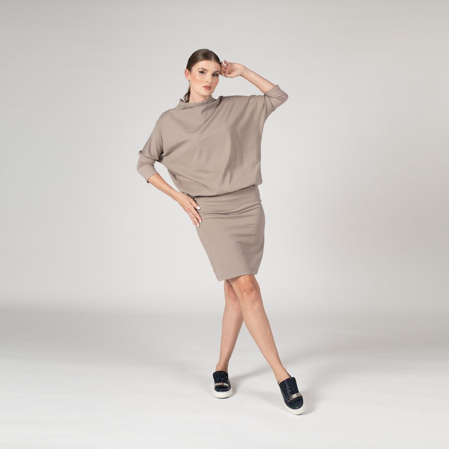 Jamie Collection netopýří šaty - Image 18